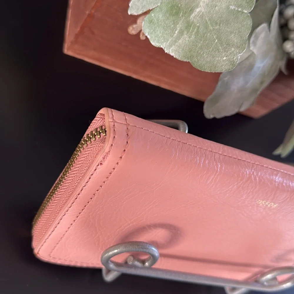 Fossil Logan Pink Leather Zip Around Wallet